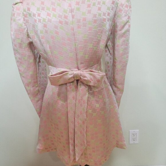 Vintage Pink Ruffle Dress With A Bow - Picture 7 of 8